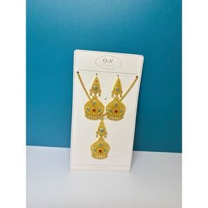 Q.H Gold Tone Filigree Jewelry Set Necklace and Dangle Earrings Turquoise Red